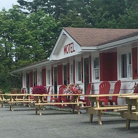 Webbers Lake Charlotte Motel Queen And Double Bed Εξωτερικό φωτογραφία