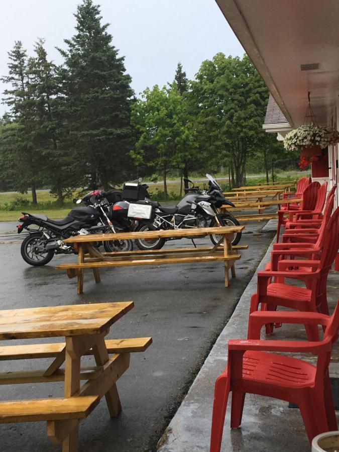 Webbers Lake Charlotte Motel Queen And Double Bed Εξωτερικό φωτογραφία